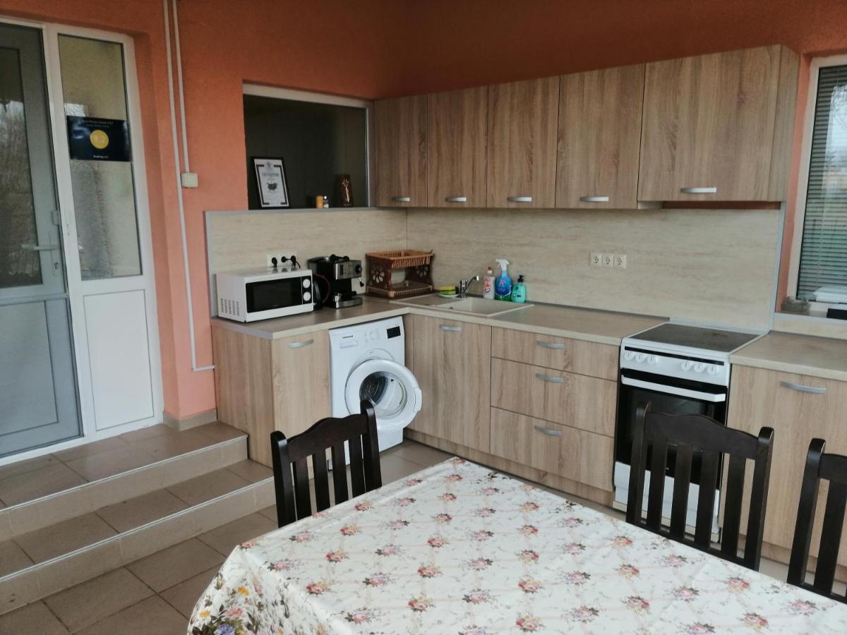 Nadya Holiday Home Krapets  Εξωτερικό φωτογραφία